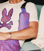 PSYCHO BUNNY BOLSO CRUZADO CON ACABADO DE GOMA PSYCHO BUNNY