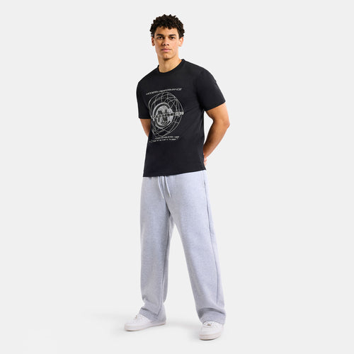 Camiseta para hombre negra con estampado frontal