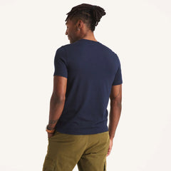 Camiseta con estampado frontal para hombre