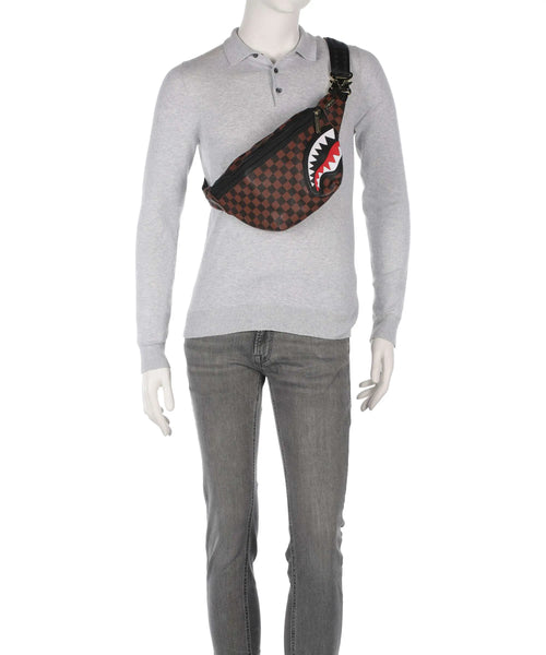 RIÑONERA SAWTOOTH SHARKS IN PARIS 910b7844nsz