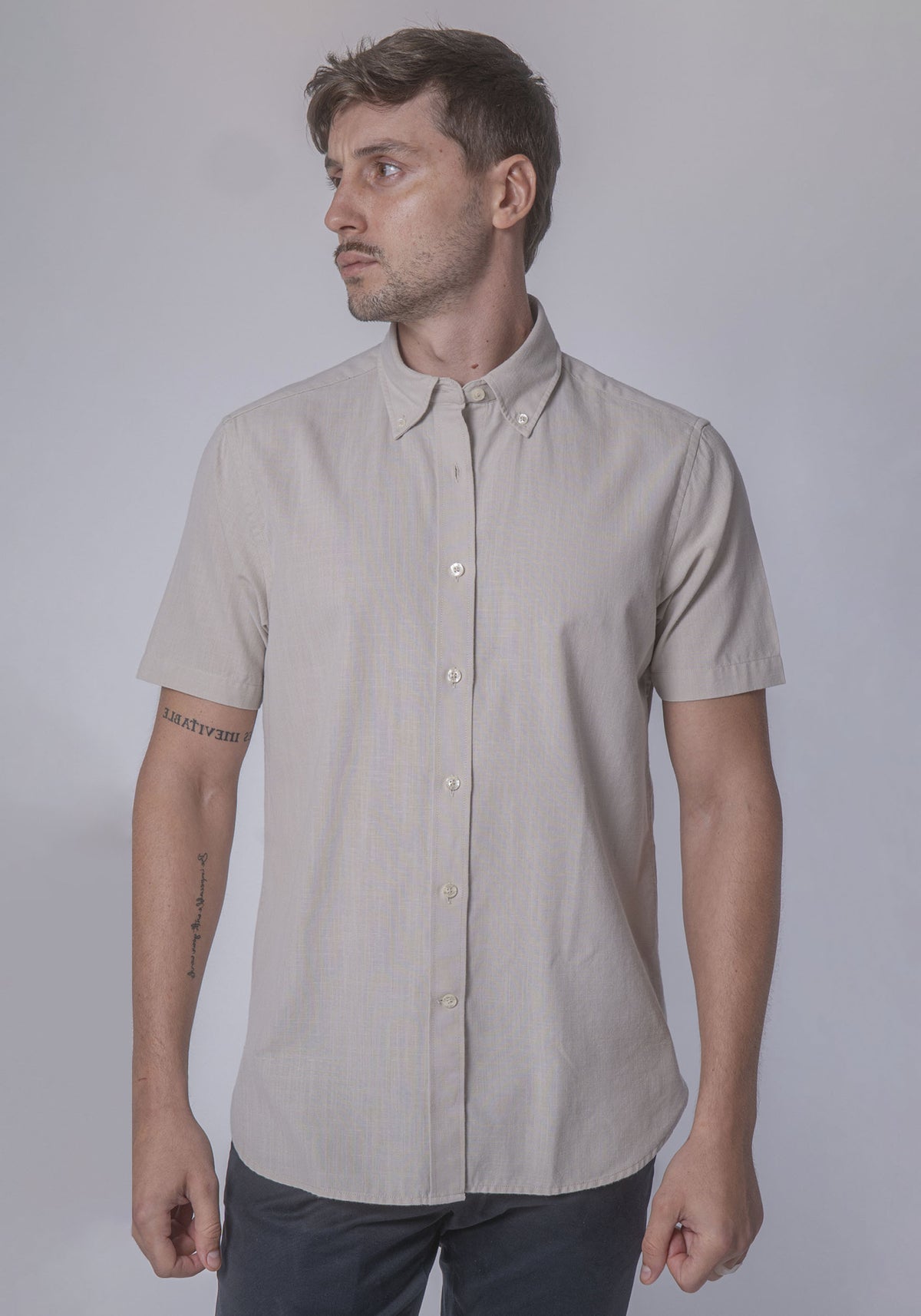 CARVEN CAMISA M/C HOMBRE BEIGE CVK02199BG