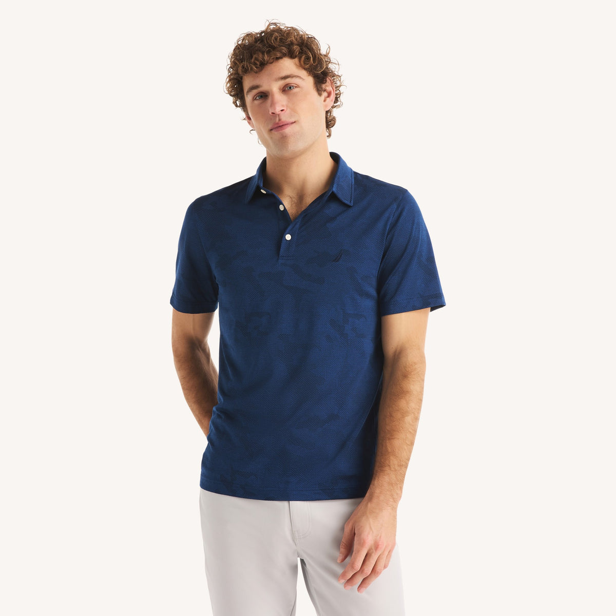 NAUTICA PLAYERA DE HOMBRE M/C AZUL KR6504-4VN