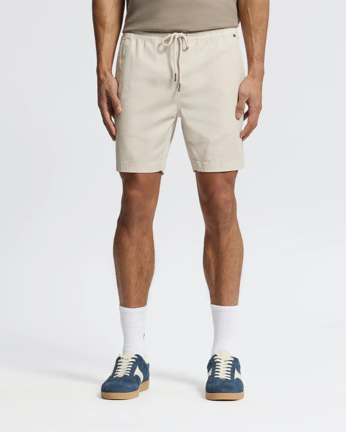 BERMUDA PSYCHO BUNNY PARA HOMBRE COLOR BLANCO B6R584F200250