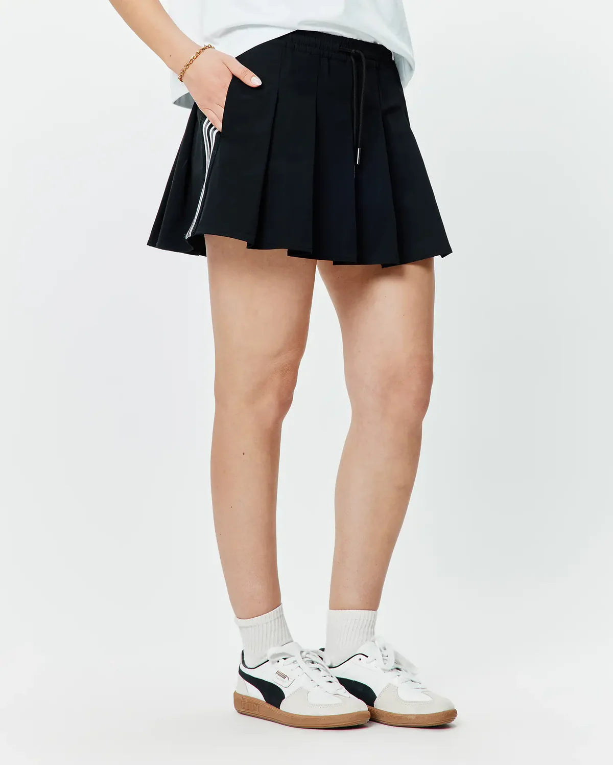 FALDA PSYCHO BUNNY PARA DAMA COLOR NEGRO WO1900002001