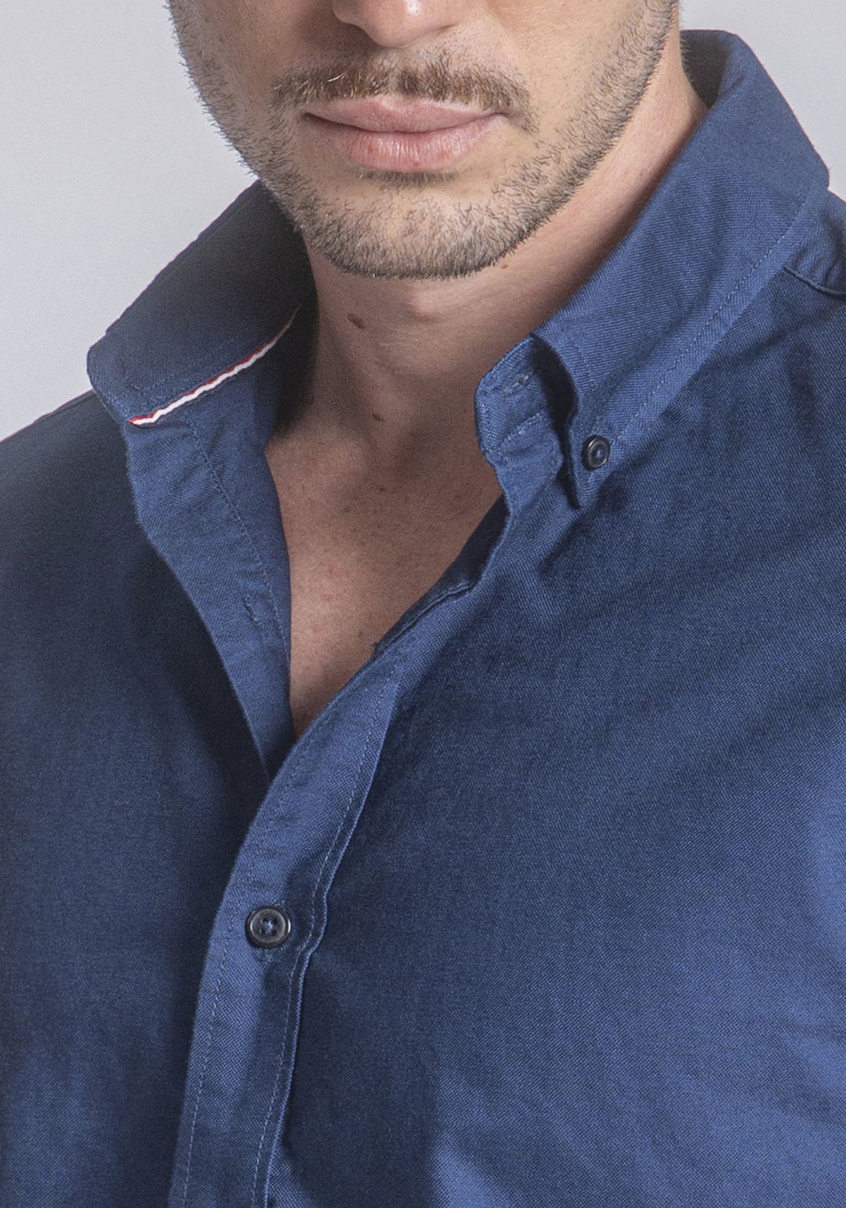 CARVEN CAMISA M/C HOMBRE AZUL CVK03102DKNV