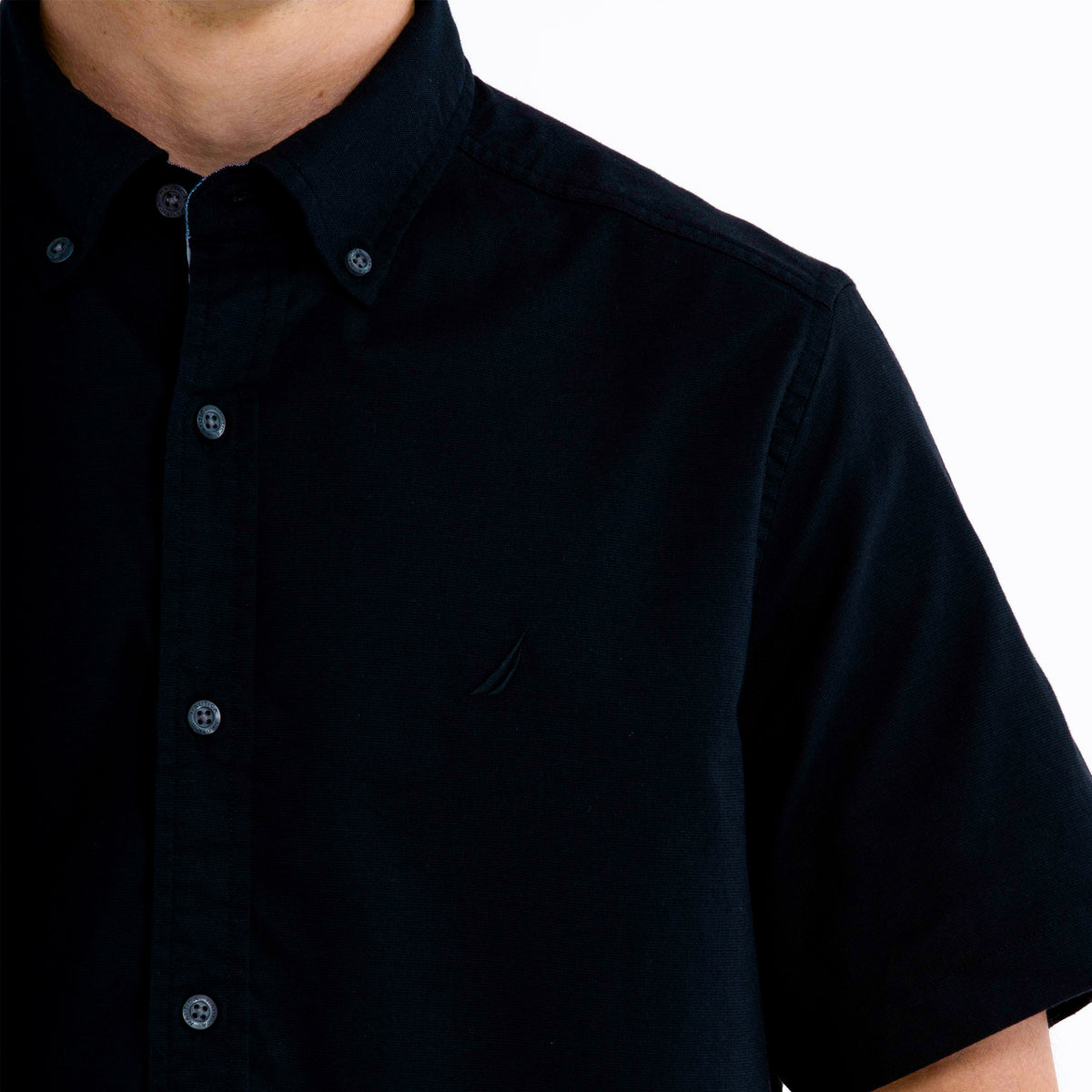 NAUTICA CAMISA M/C DE HOMBRE NEGRO 01100W-0TB
