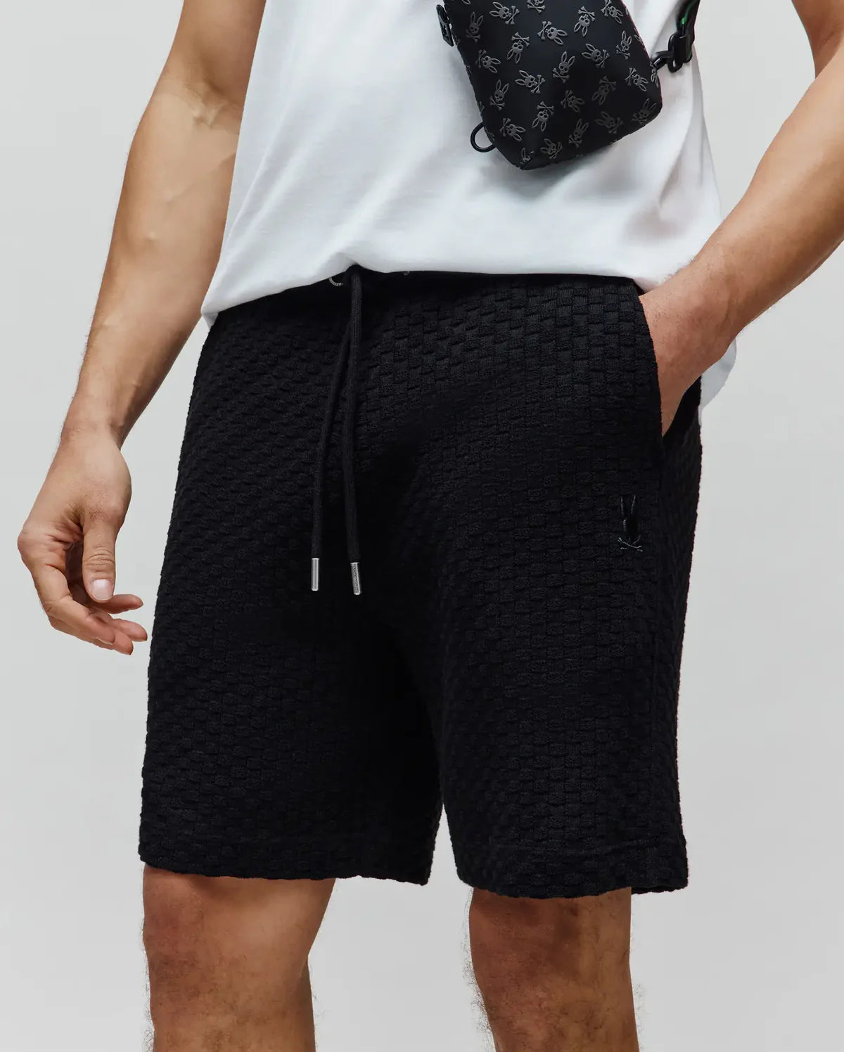 BERMUDA PSYCHO BUNNY PARA HOMBRE COLOR NEGRO MB0900065001