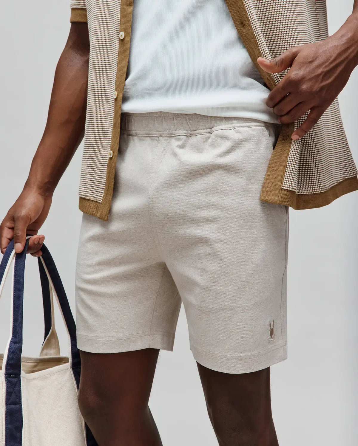 PSYCHO BUNNY BERMUDA OXFORD DOBLE TONO KODA PARA CABALLERO HOMBRE BEIGE MB0700018212