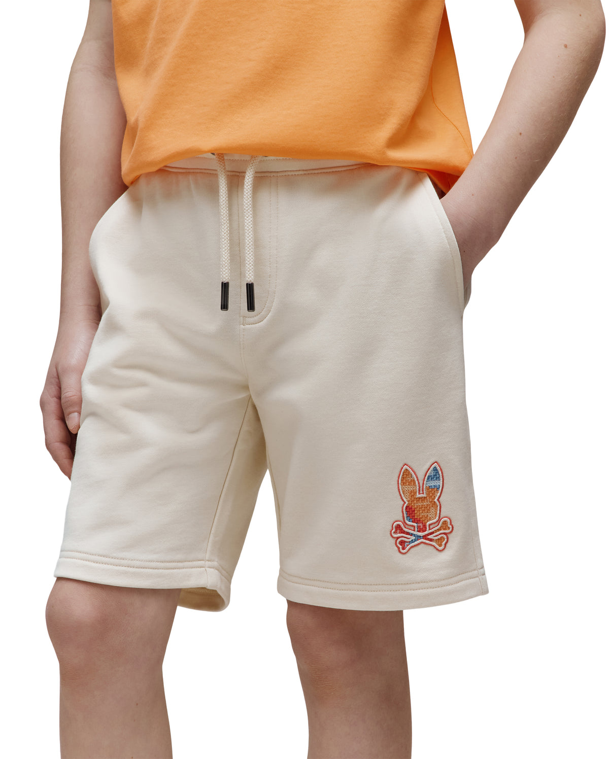 PSYCHO BUNNY BERMUDA DEPORTIVO CON LOGO BORDADO PIXELADO OLIVIER PARA NIÑO NIÑO BEIGE KB0900023250