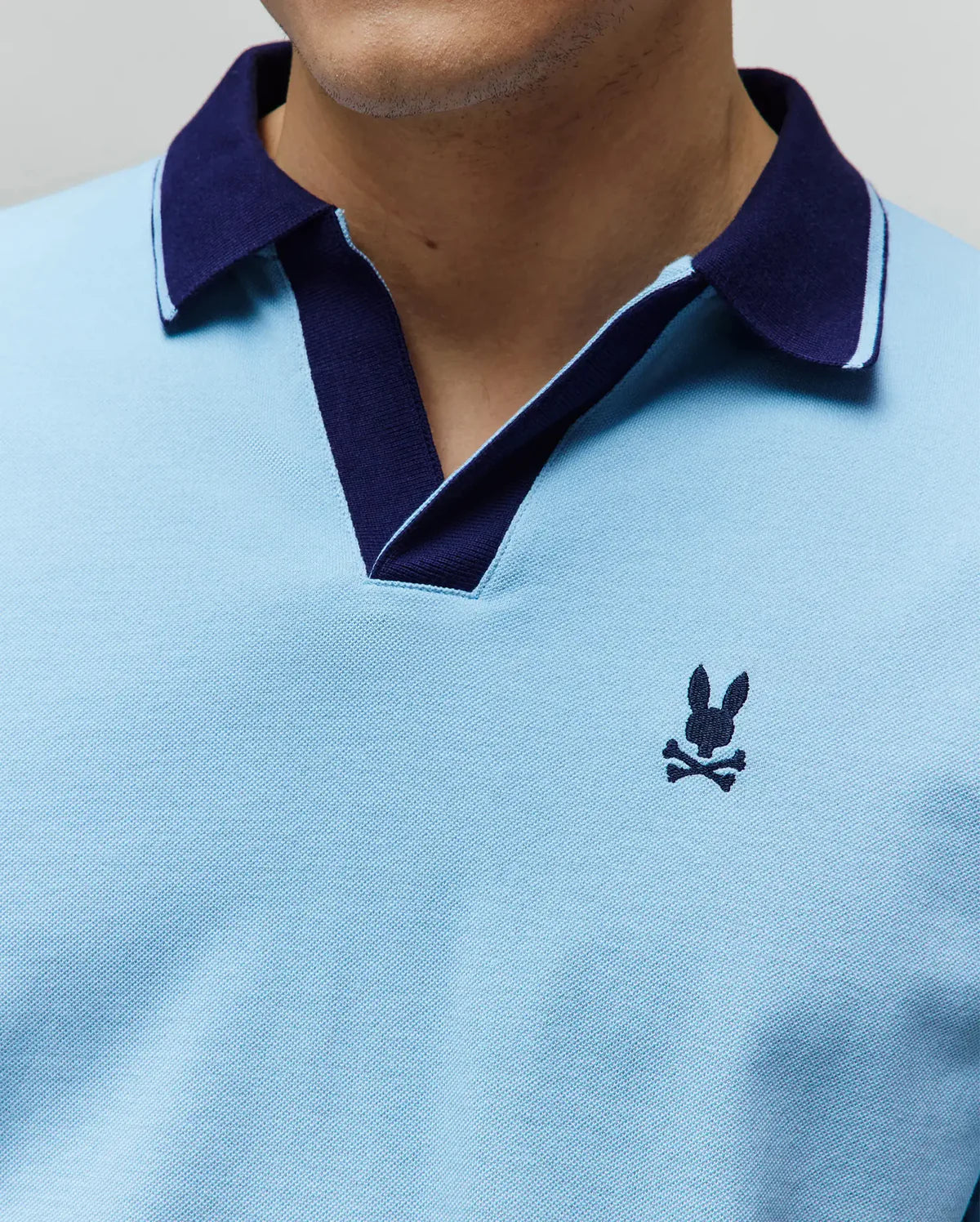 POLO M/C PSYCHO BUNNY PARA HOMBRE COLOR AZUL MT0100135407