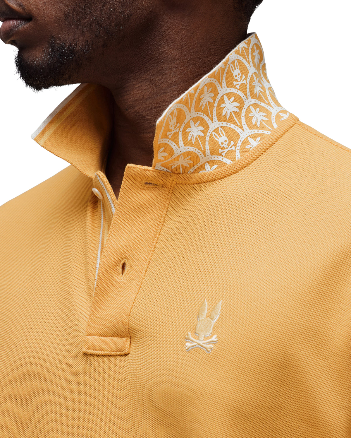 POLO M/C PSYCHO BUNNY PARA HOMBRE COLOR AMARILLO MT0100193807