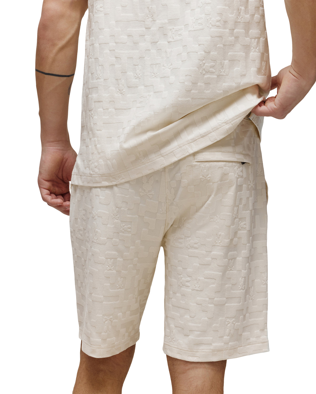 PSYCHO BUNNY BERMUDA JACQUARD JOSH PARA CABALLERO HOMBRE BEIGE MB0900055250