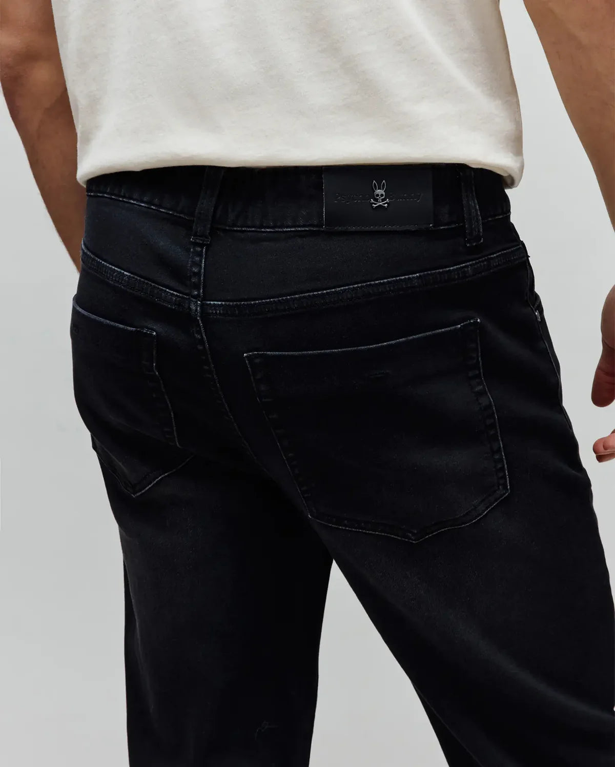 PANTALON PSYCHO BUNNY PARA HOMBRE COLOR NEGRO MB0600035024