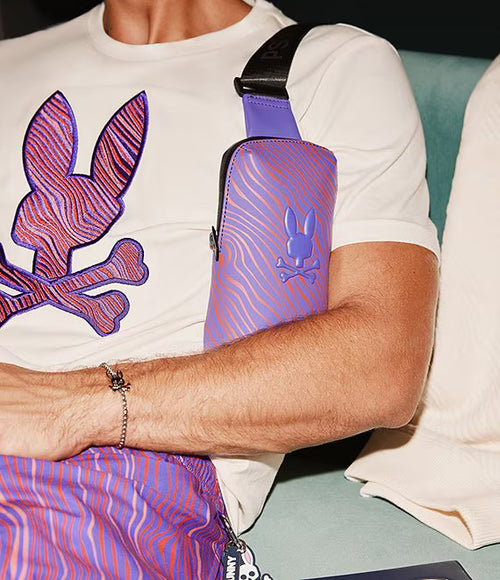 PSYCHO BUNNY BOLSO CRUZADO CON ACABADO DE GOMA PSYCHO BUNNY