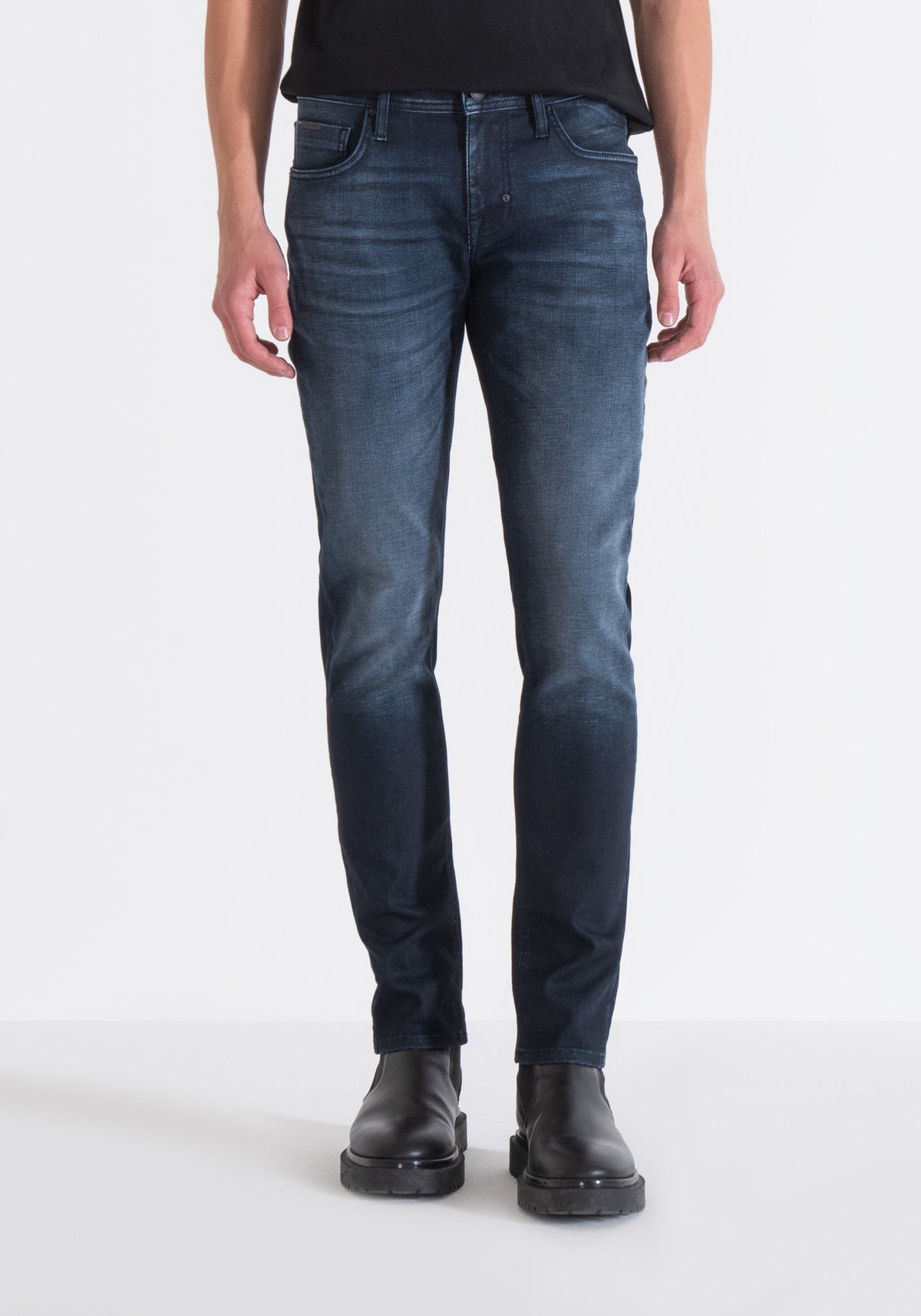 JEANS OZZY TAPERED FIT IN COAT
