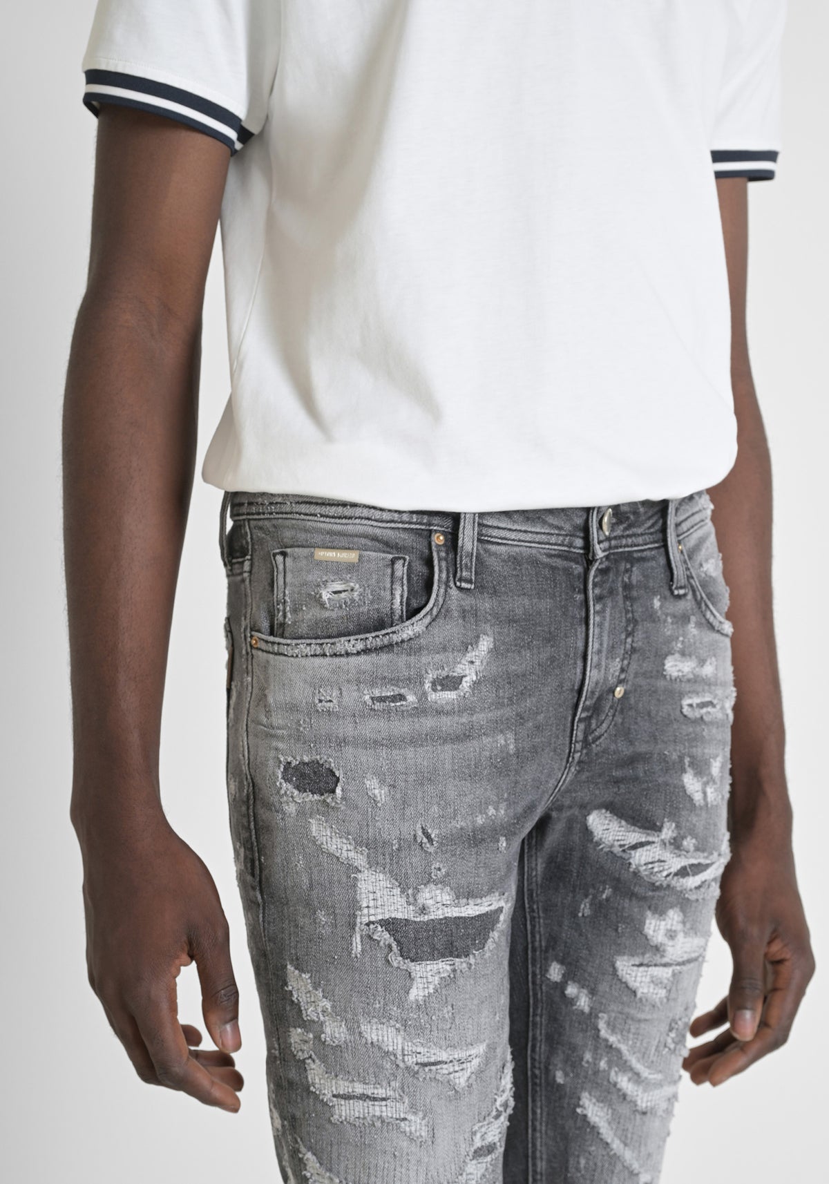 JEANS OZZY SUPER DESTROYED FIT