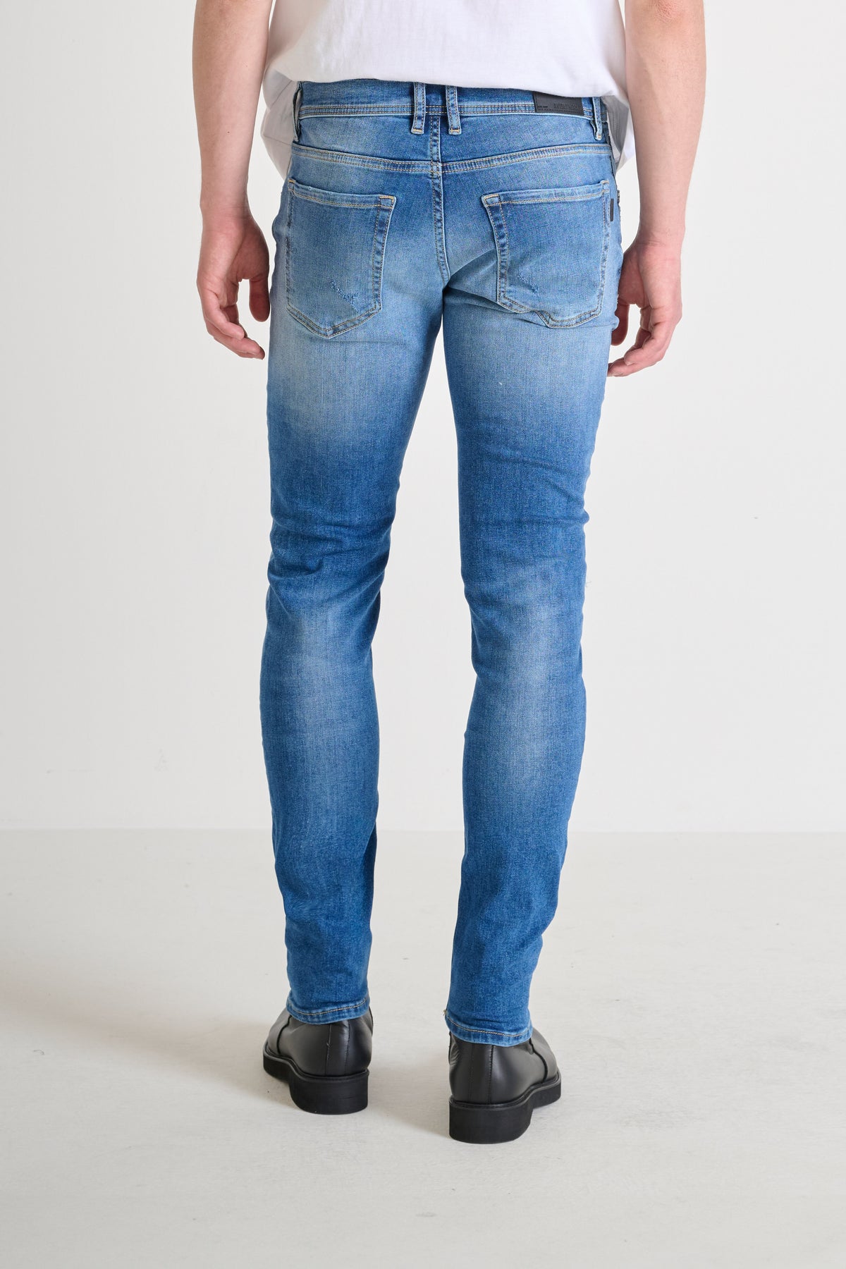 JEANS GILMOUR SUPER SKINNY FIT