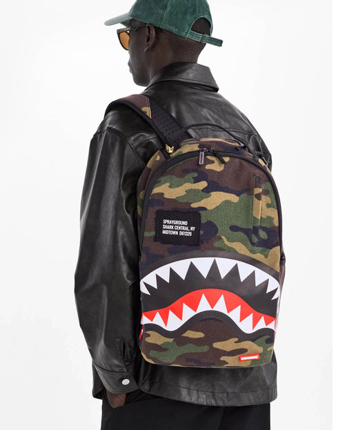 Mochila Dlxsv Shark Central Camo